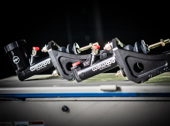 Wilwood Master Cylinder & Mount